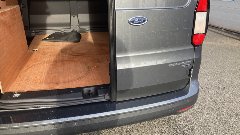 Ford Transit Connect 250 L2 Petrol 1.5 EcoBoost PHEV 150 Limited Van Auto